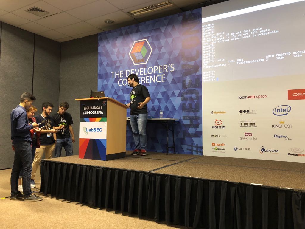 digitro's tweet photo. Nosso time em ação no #TheDevConf! A #Dígitro é apoiadora do evento e está acompanhando tudo de perto! #DigitroTDC2018 https://t.co/TsHO6MlCol