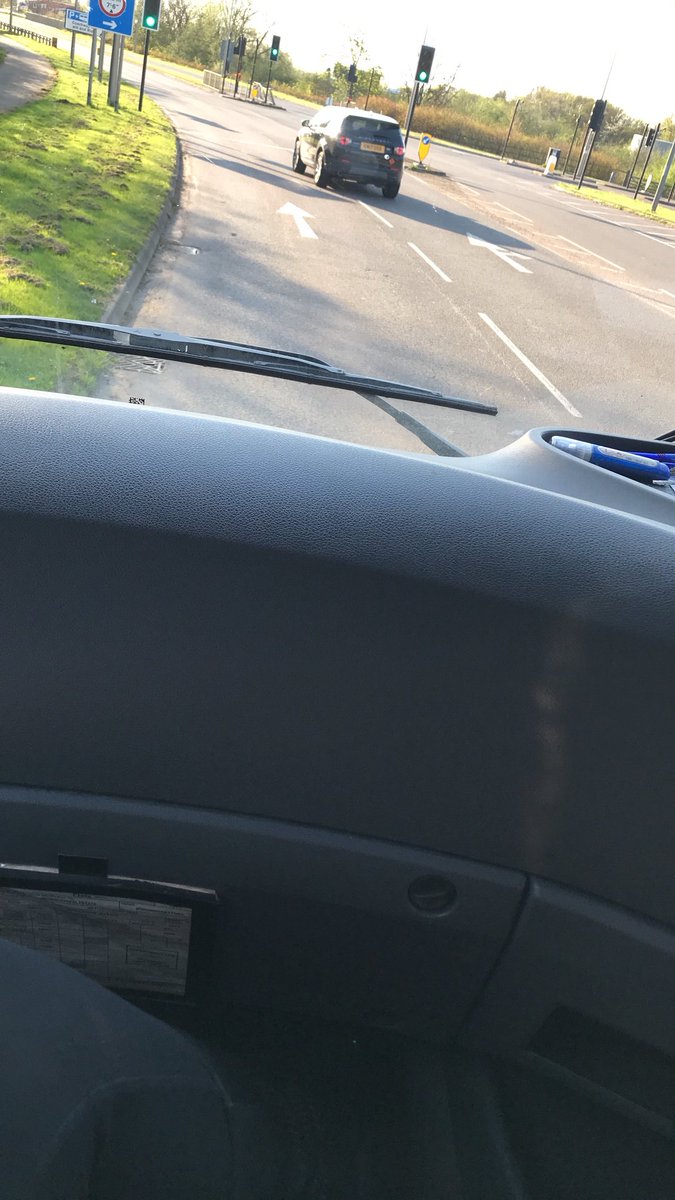 Ciara_Castleton's tweet photo. @CastletonTech Recovery van now! 🙈 #tired https://t.co/uEm6G5oK0u