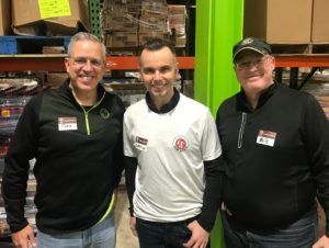 FoodBankCENC's tweet photo. Fresh on the Blog: @LifeLeadrship Corporate Staff Serve at Food Bank's Raleigh Branch → https://t.co/3XKOhz6vcM 

#NVW #ivolunteer #NationalVolunteerWeek #NoOneGoesHungry https://t.co/dfigM5sh5e