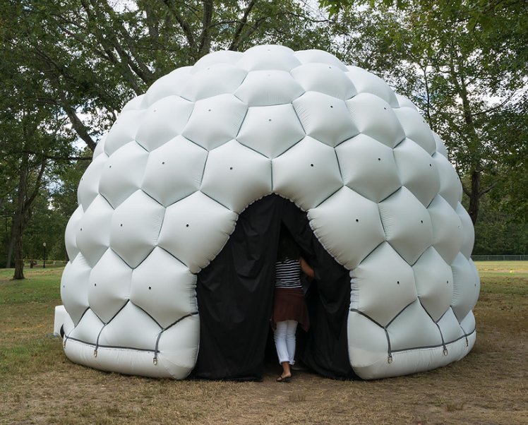MunsonUtica's tweet photo. From 1 to 4 p.m we will be inflating a 20' Camera-Obsura-Dome in Palmer Park Quad on the Pratt MWP Campus! Bring your Camera~ The dome is part of the @pneuhausstudio Design Collective. #mwpai #prattmwp #utica https://t.co/9SsIDqpeza