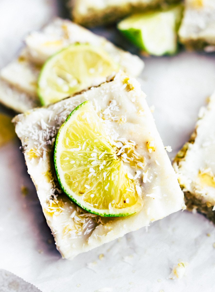 Tropical Cashew No Bake Snack Bars via <a href="/cottercrunch/">Lindsay Cotter</a> #recipe #paleo #vegan #paleovegan cottercrunch.com/tropical-no-ba…