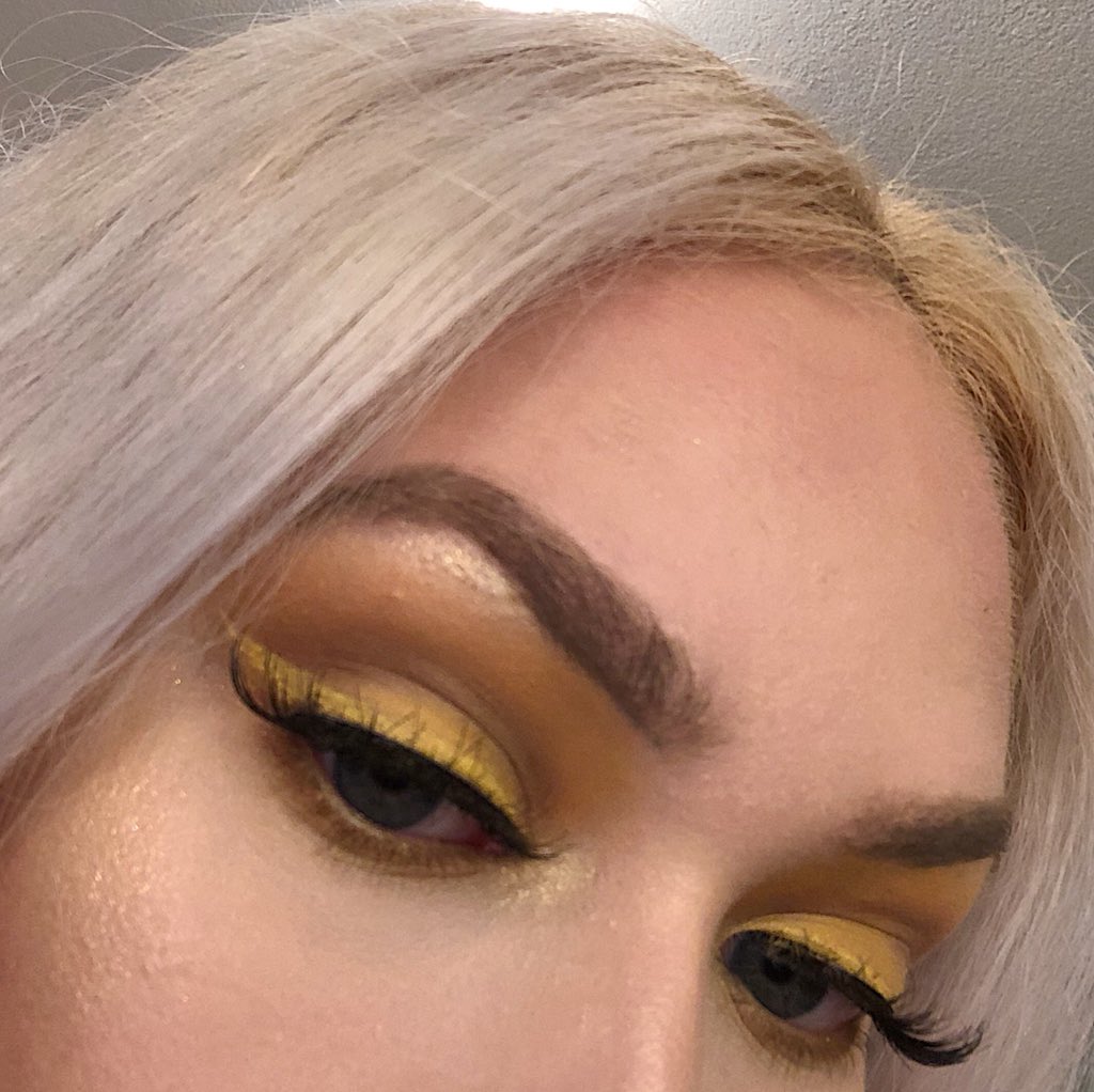 _littleprincesb's tweet photo. The Sun and her Flowers Look - https://t.co/JYFDppFT1s // #MakeupAddict #Art #yellow #Fendi https://t.co/DuOLD8mpe2