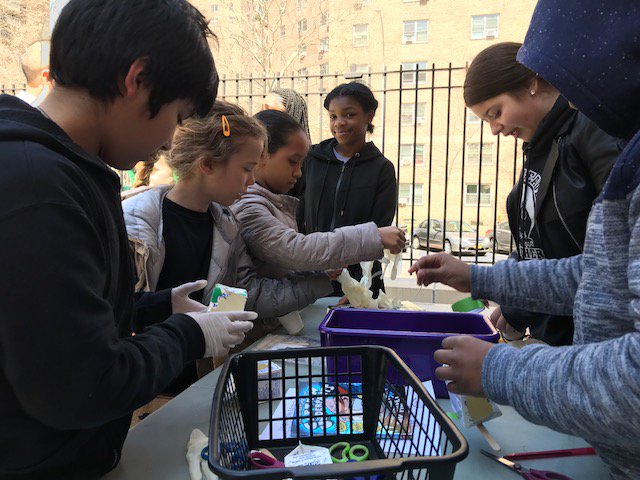 SGL378's tweet photo. SGL students lead recycling games and celebrated Earth Day with fellow @NYCSchoolsD1 students #earthday #D1community https://t.co/dPLbwl5qxe