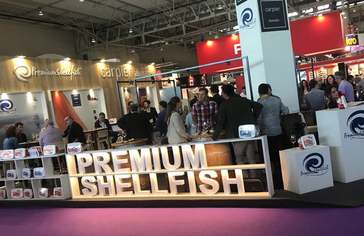 premiumshell's tweet photo. Tercer dia en #Alimentaria2018 muy contentos del gran volumen de gente que nos ha visitado e interesado por nuestros productos #vieira #bogavante, gracias a todos!! https://t.co/JZLpxYF6K1