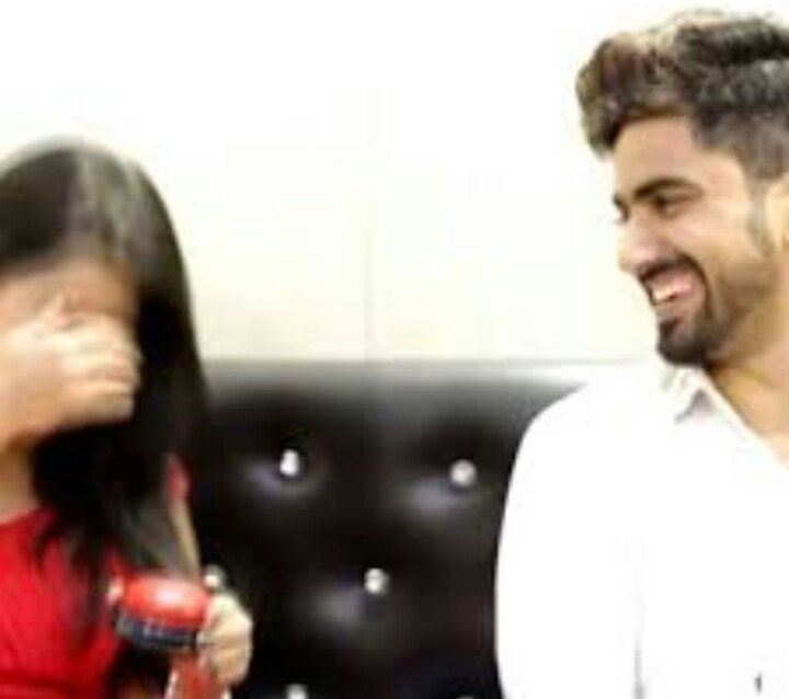 melodramatic30's tweet photo. Can do anything to save these two's laughter intact! #SaveNaamkarann https://t.co/HlRRJY9VDM