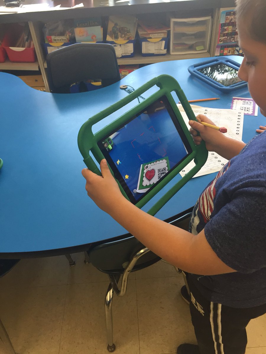 Kutz1stGradeMrsZ (@kutz1stgrade) on Twitter photo Kutz 1L uses QR codes to determine if shapes have a line of symmetry! 🤔<a href="/CBKutzElem/">Paul W. Kutz Elem</a> Kutz 1L uses QR codes to determine if shapes have a line of symmetry! 🤔<a href="/CBKutzElem/">Paul W. Kutz Elem</a>