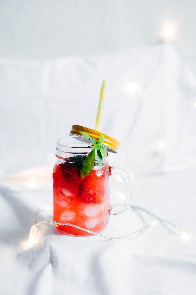 RestaurantsCA's tweet photo. Chefs and guests alike have gained interest in “mocktails” this year, opening up opportunities to experiment with fun concoctions and appeal to those less interested in a stronger beverage
#FoodServiceTips #RestaurantTips #ChefsSurvey18 https://t.co/yXx9yt5YFp