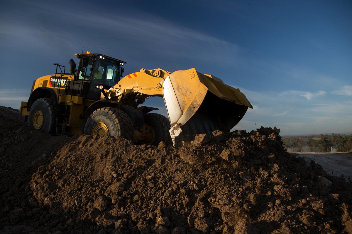 empirecat's tweet image. It&apos;s the great 48 Buyer&apos;s Event! Get 48 months of 2.99% financing and 48 months of no-cost extended protection for #powertrain, #hydraulics and #technologycomponents. bit.ly/2qHnwGn