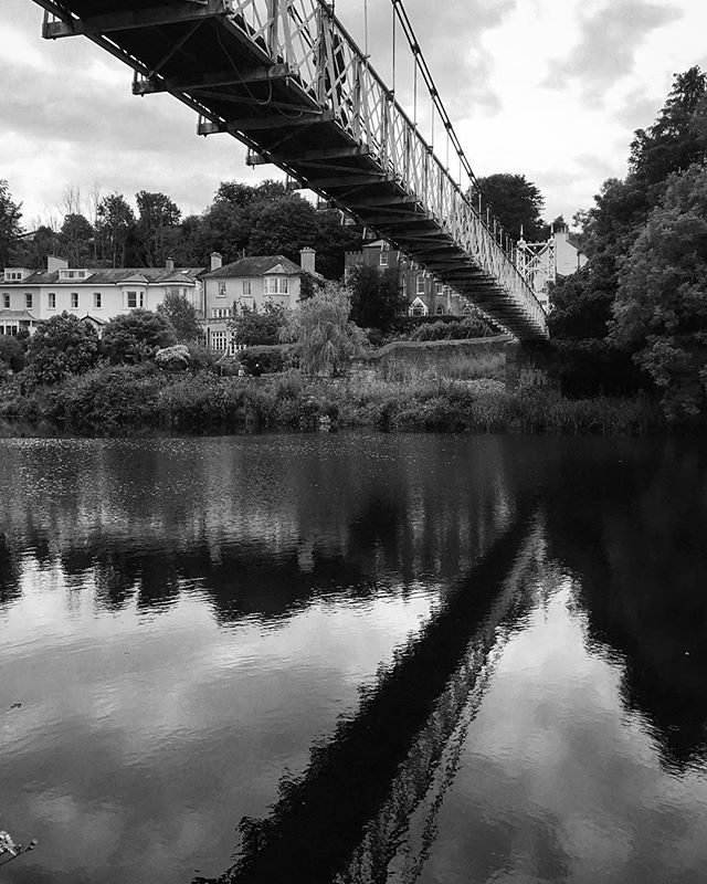 ShaunaghOC's tweet photo. The famous Shakey Bridge (Daly’s Bridge) in Cork City 🇮🇪 _____________________________________________________ #shakeybridge #dalysbridge #bridge #shaky #youngoffenders #reflection #water #city #corkcity #corkindo #urban #streetphotography #photoshoo… https://t.co/CZmPOsOyP4 https://t.co/HfsyILnTrb