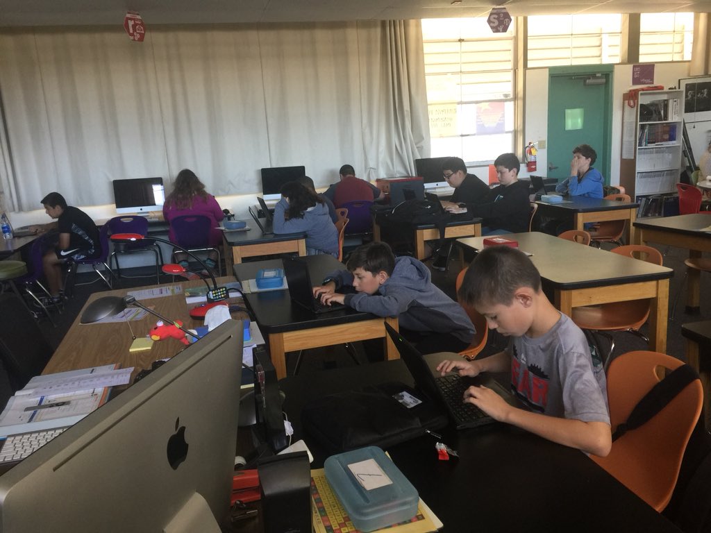 memovation's tweet photo. Yes 10 minutes later @EmSTEAMCVUSD @CajonValleyUSD https://t.co/Qnjk3w4lCA