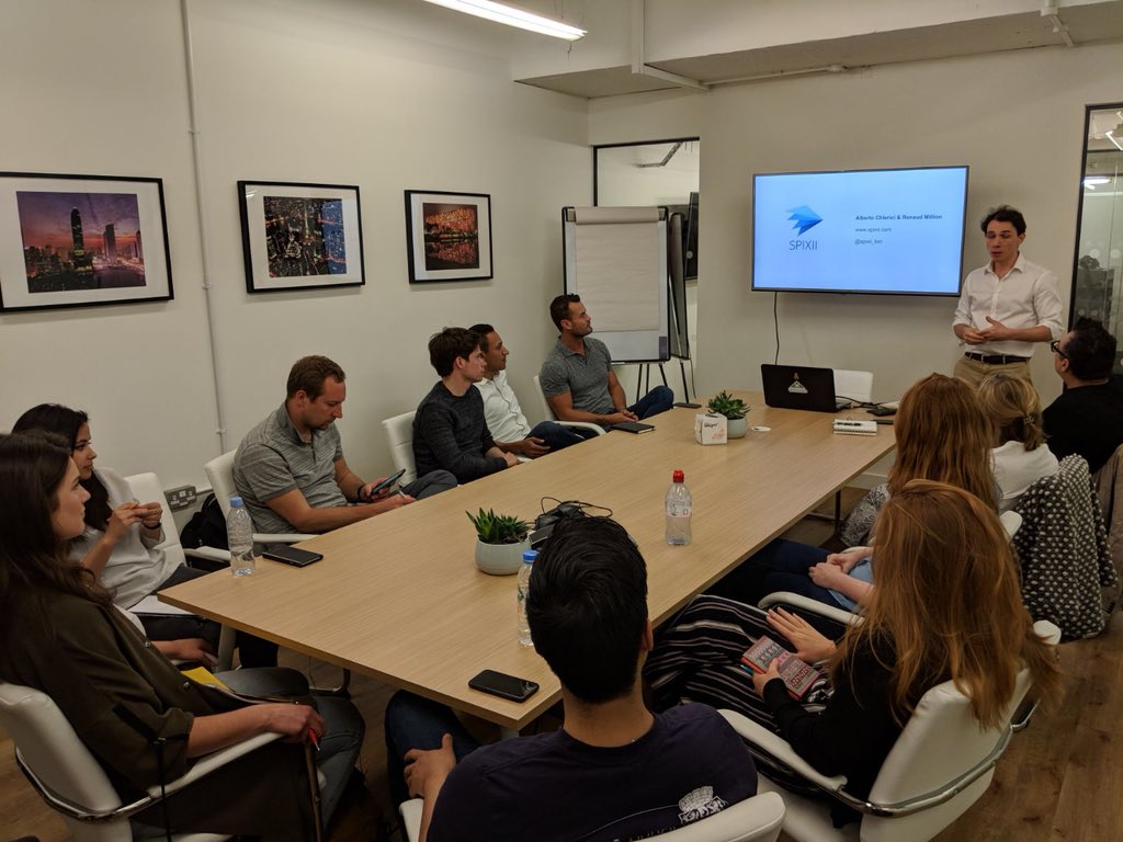 Major thanks to our alumni members <a href="/shipamax/">Shipamax</a> &amp; <a href="/spixii_bot/">Spixii</a> for coming in this evening to chat with our #London #StatupBoost cohort on what to expect over the coming weeks at our #preaccelerator 👌👍👌
