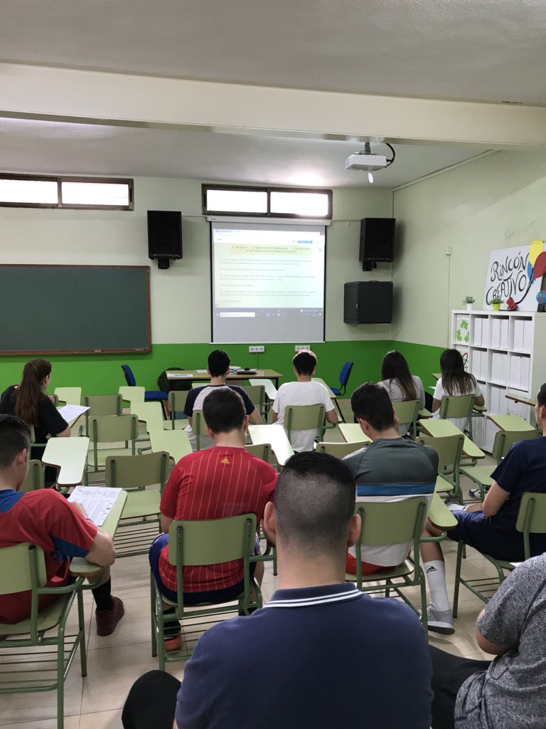 Esta semana estamos con el plan de orientación académico escolar de los alumnos de bachillerato: informe individualizado, charlas de profesionales y talleres de competencias. Ayudarles a elegir es muy importante. #POAP #CECEI #IPPR #TAAE