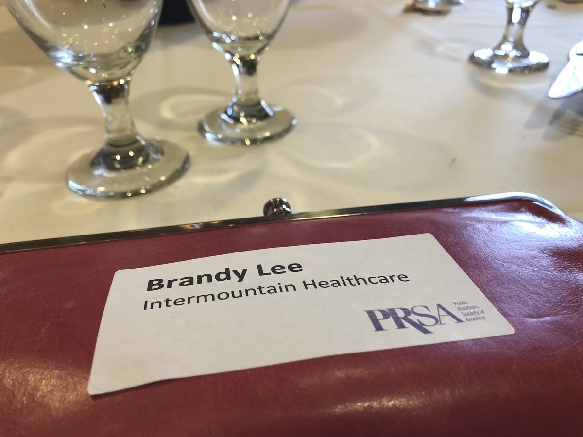 BrandyALee6's tweet photo. Listening to a fantastic panel of @DeseretNews and @sltrib today for our monthly @PRSA luncheon. How can we pitch better stories/get more coverage? Get the news org involved from the beginning, not at the celebration. Share the human story.

#GoPRSA #GoPRSAltlake 🤓 https://t.co/EZklnRDjcW