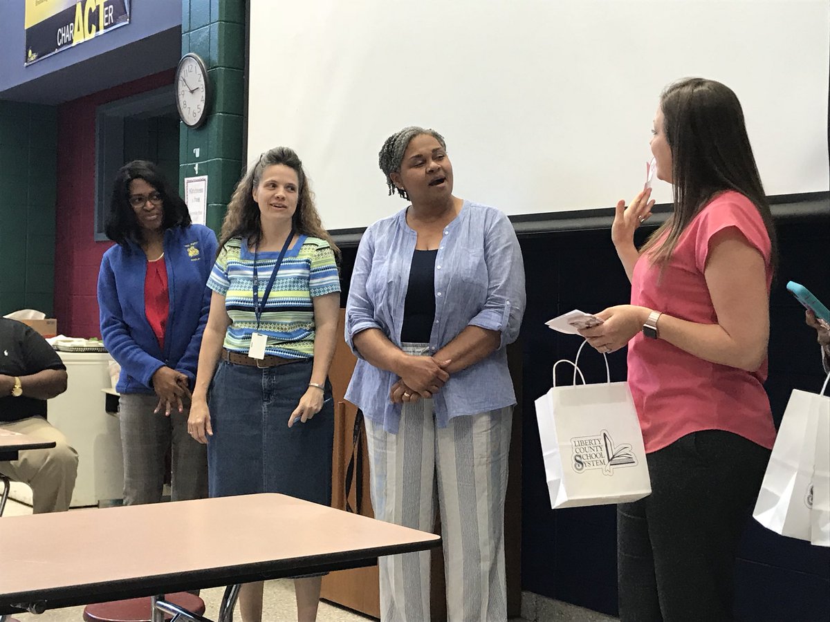 itsjnash's tweet photo. Congratulations to these Canvas teachers at Waldo Pafford! Thank you for engaging your students with your Canvas Classroom! #LCSSBadges @LibertyCoSchool @ValarieLawson15 https://t.co/zSLPLoln6N