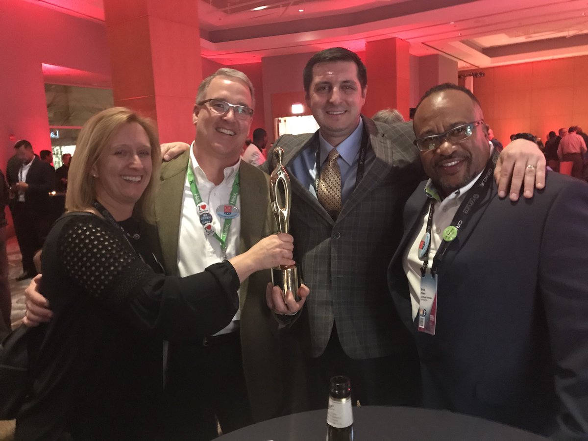 HelixBuSolution's tweet photo. In case you missed it: Helix customer Lane Bryant took home the Modern Service Transformation Award at #ModernCX 2018. Well deserved! @OracleCX @OracleServCloud @lanebryant https://t.co/0d8vkyEqYv