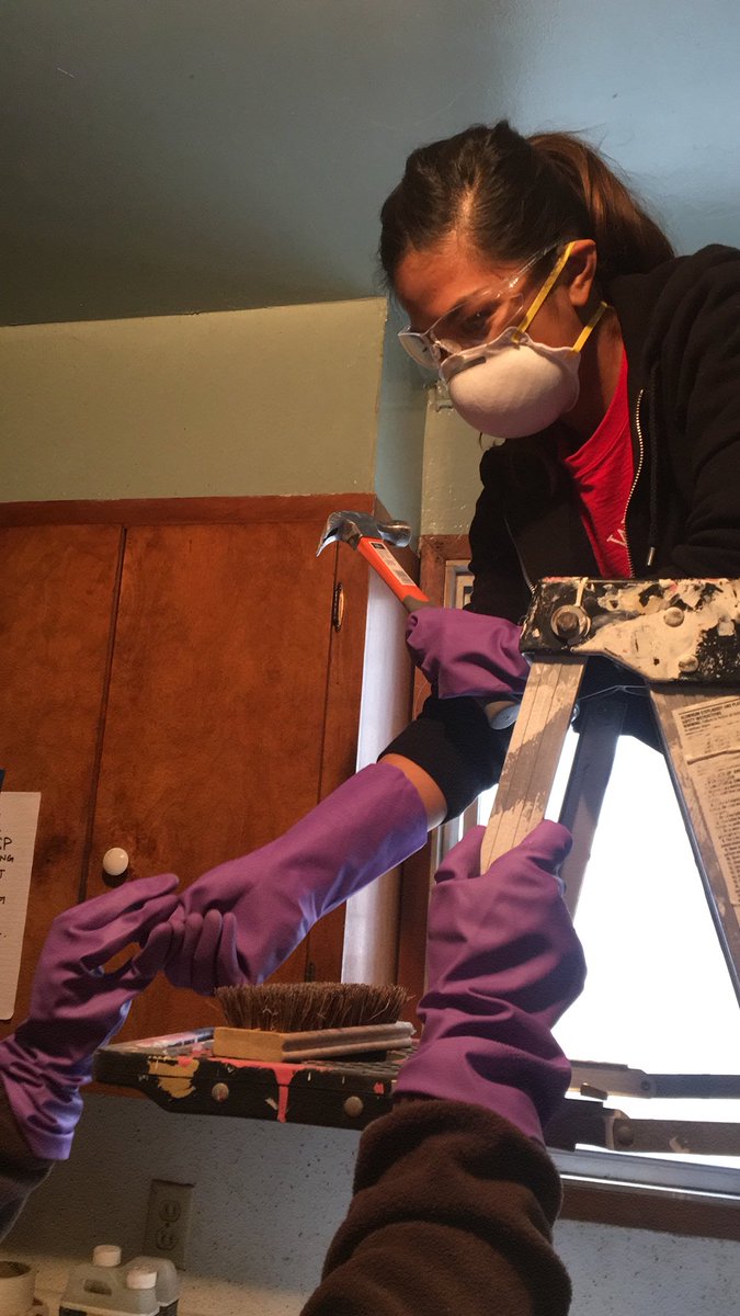 RTSanFran's tweet photo. #RebuildingMonth prep work continues! Today women from @WellsFargo are preparing Julia’s home for fresh paint. Looking good! 👍🏻 #SHEBUILDS #wellsfargovolunteers https://t.co/O4ERF5Wu54