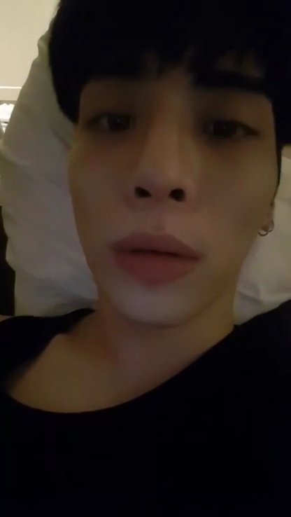 comfyjonghyun's tweet photo. it's time to appreciate the softest and most beautiful nose 💖💖 https://t.co/ULQQSi5qoD