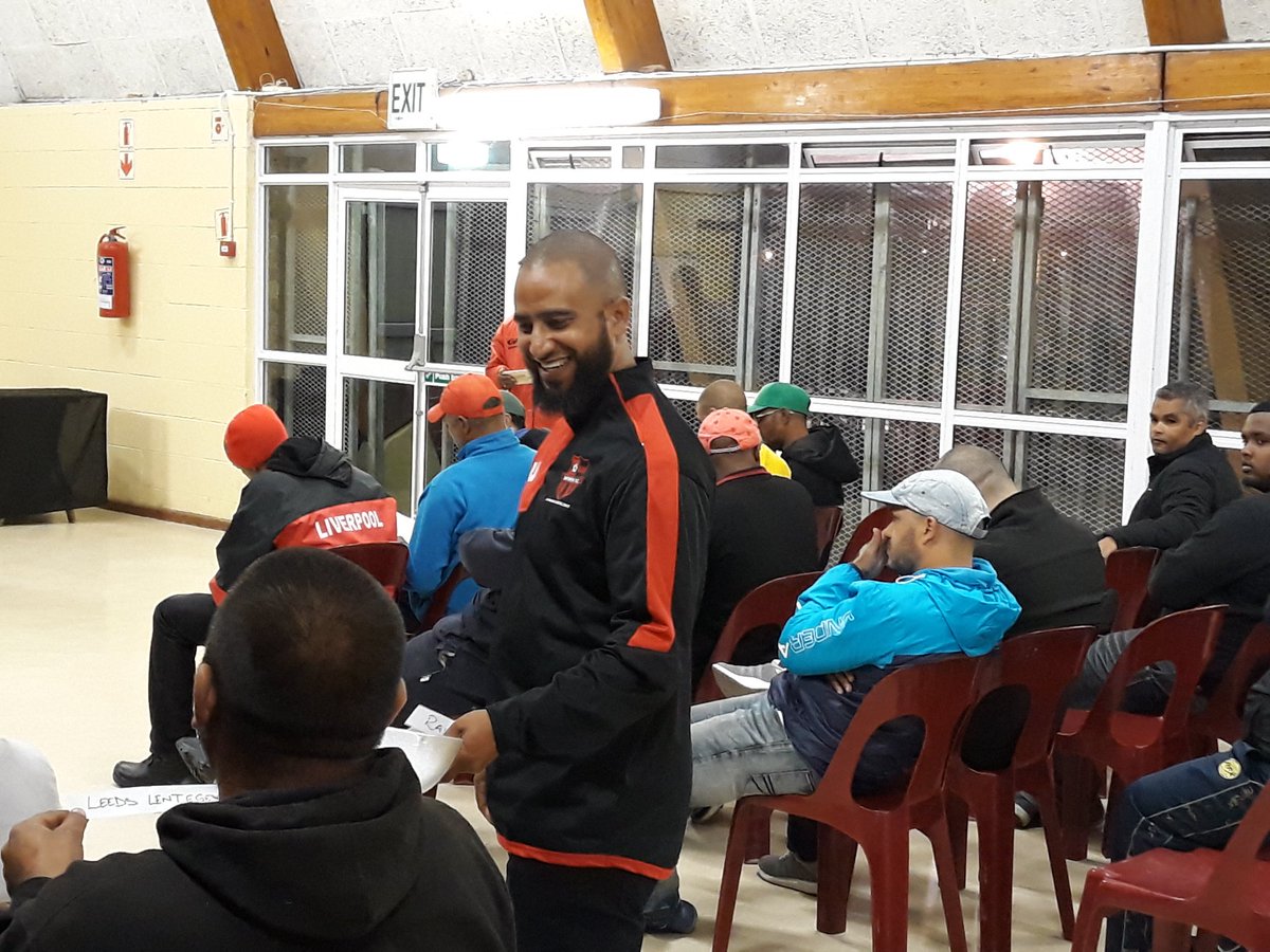 the4thmoment's tweet photo. The draw for the Bayview U16 Youth Cup playoffs was held at Strandfontein earlier this evening. The fixtures will be posted later.
#bayviewfc
#youthcupu16 https://t.co/E5Qhjqypv0