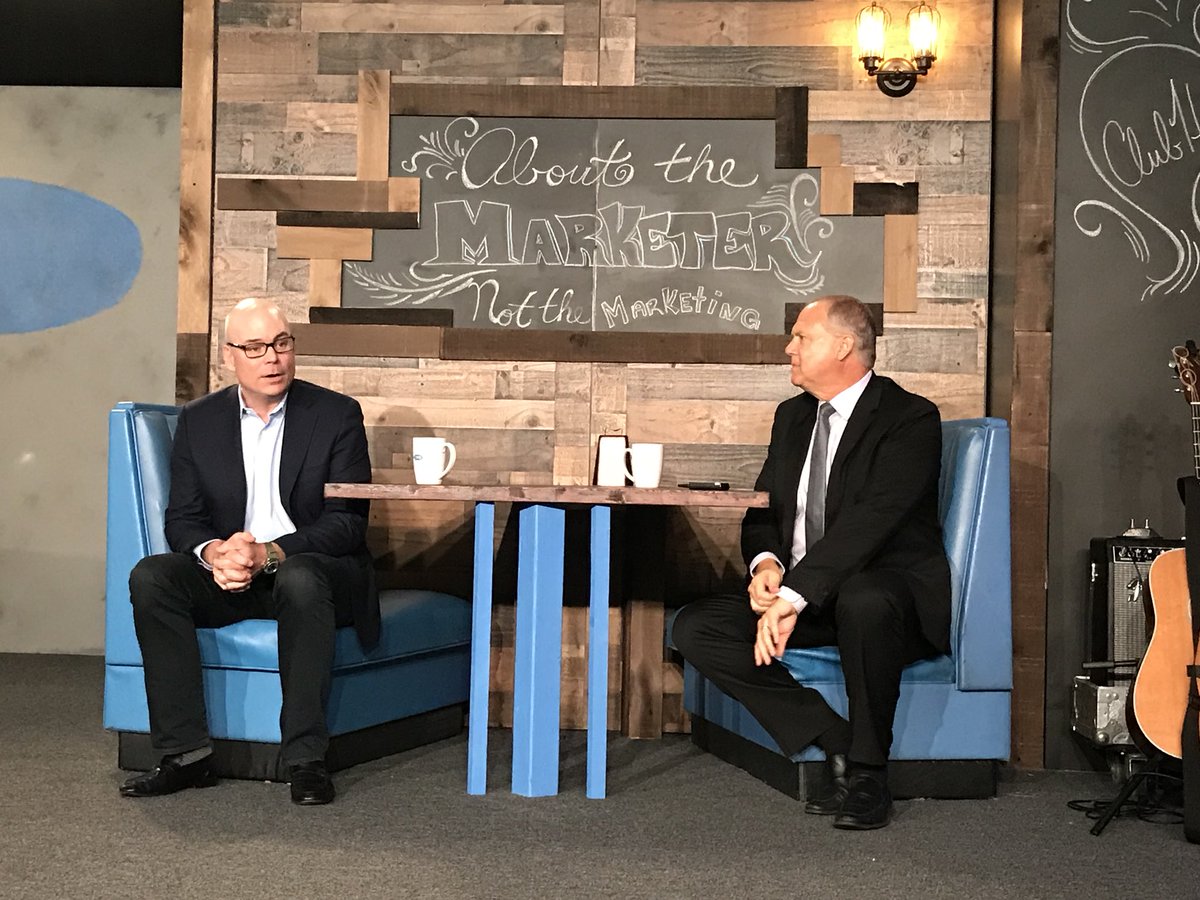 billwohl61's tweet photo. Talking brand, storytelling and the #SouthPole with @justpowell CMO of @Commvault with @TheCMOClub in Los Angeles #CMOclubsummit #EverydayRemarkable https://t.co/ZMbB6J6F21
