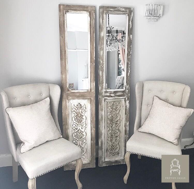 What a beautiful day! Hope you managed to get out and about too! I have some more beauties for you this evening.... two ornate #CountryFrench #mirror panels. Just look at that detail! 😍. Please message me if you’re interested. #HappyHumpDay #buyinbeds #shoplocal