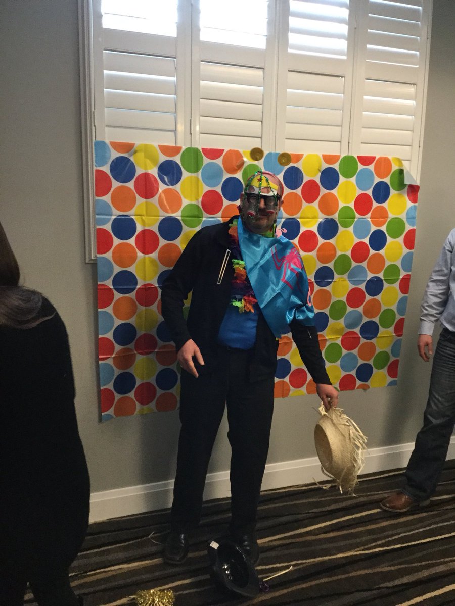 Always a fun time when you get to dress your district leaders up for a fun challenge! #teamplayers #salonleadershipday #petsmartfun #ilovemyjob <a href="/robsmithbluejay/">Rob Smith</a> <a href="/NicoleMorris_QE/">Nicole Morris</a> @BrandenKennedy3 <a href="/ThatJenKelly/">Jennifer Kelly</a> @PetSmart_DaveK