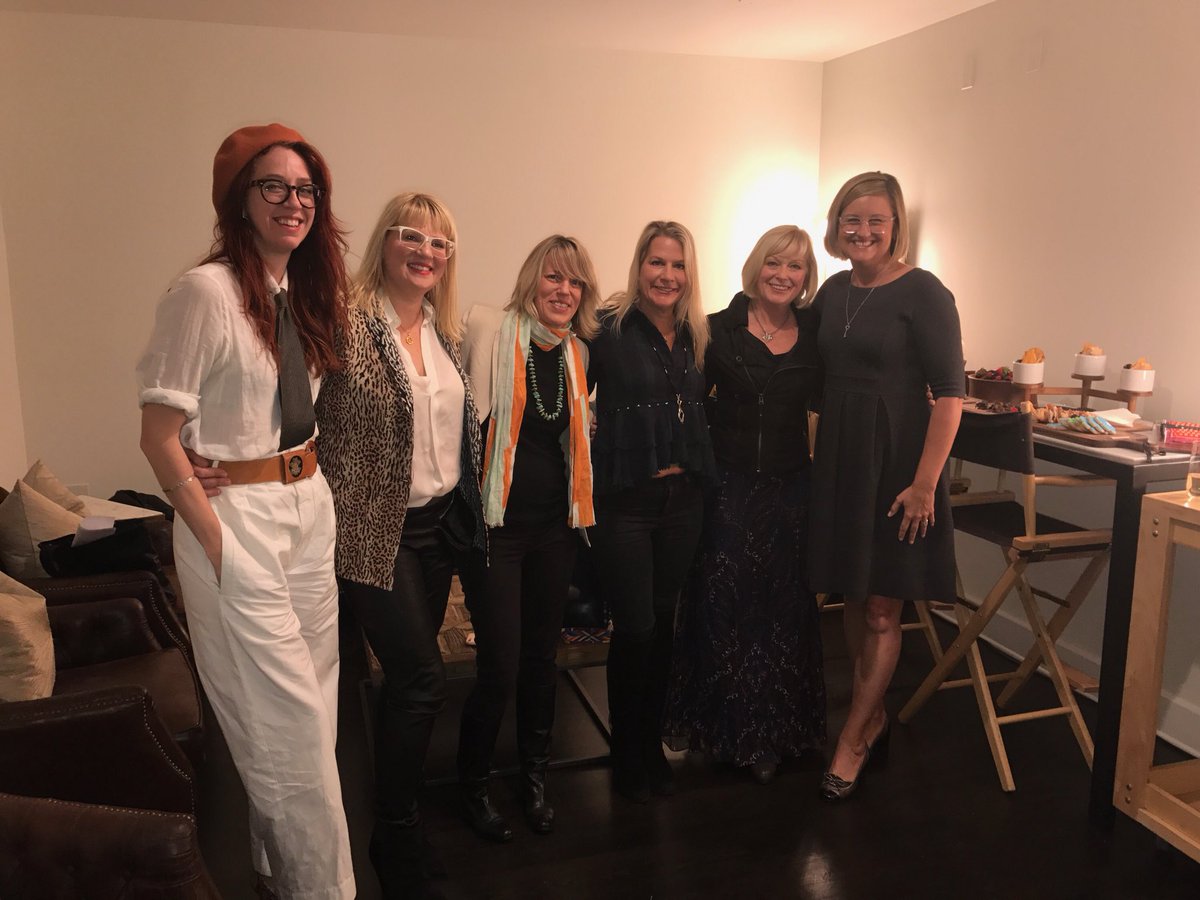 WIEntertainment's tweet photo. Thank you to #primeexperience #amazon for a great night! Inspiring women! #costumedesign #JRHawbaker @schleystyle @MaryMeltonLA @Ellefab_style @CateAdair @gdmccourt https://t.co/wwEzjPSLlj