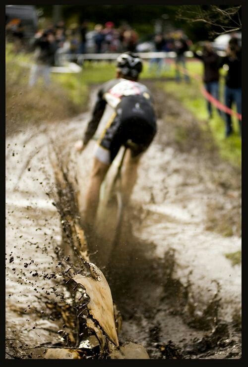 ExEdGarCycling's tweet photo. I want to ride my bicycle.  #bicycles #bikes #cycling https://t.co/fGi0Hpiws4