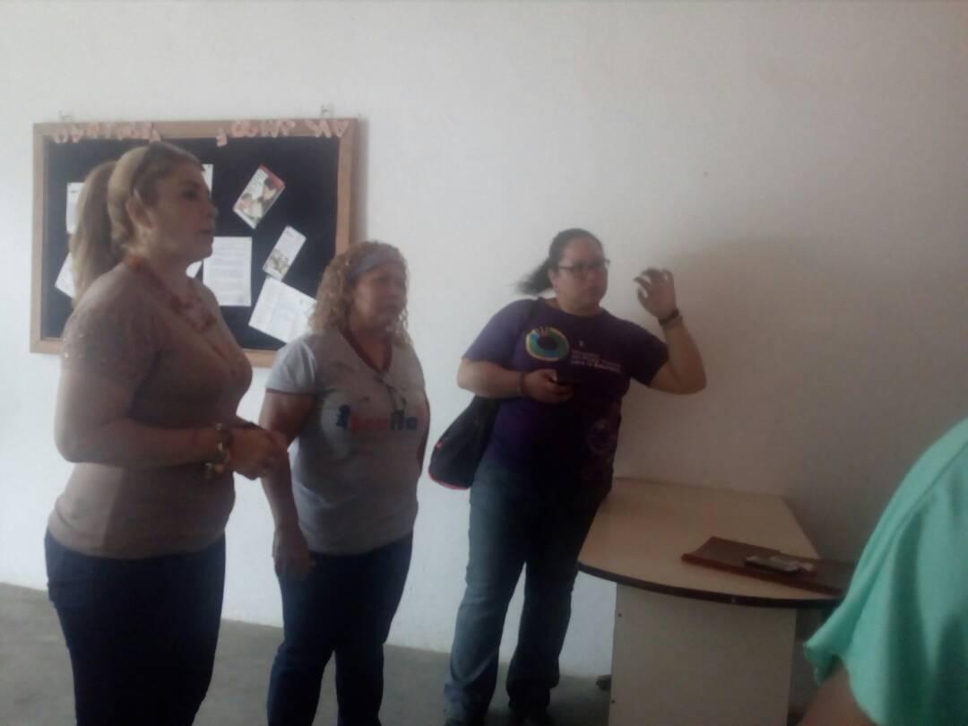 Equipo <a href="/ZonaEducGuarico/">ZonaEducativaGuárico</a> y <a href="/senifaguarico1/">senifaguarico</a> verificando espacios donde próximamente se aperturara maternal y preescolar #Roscio