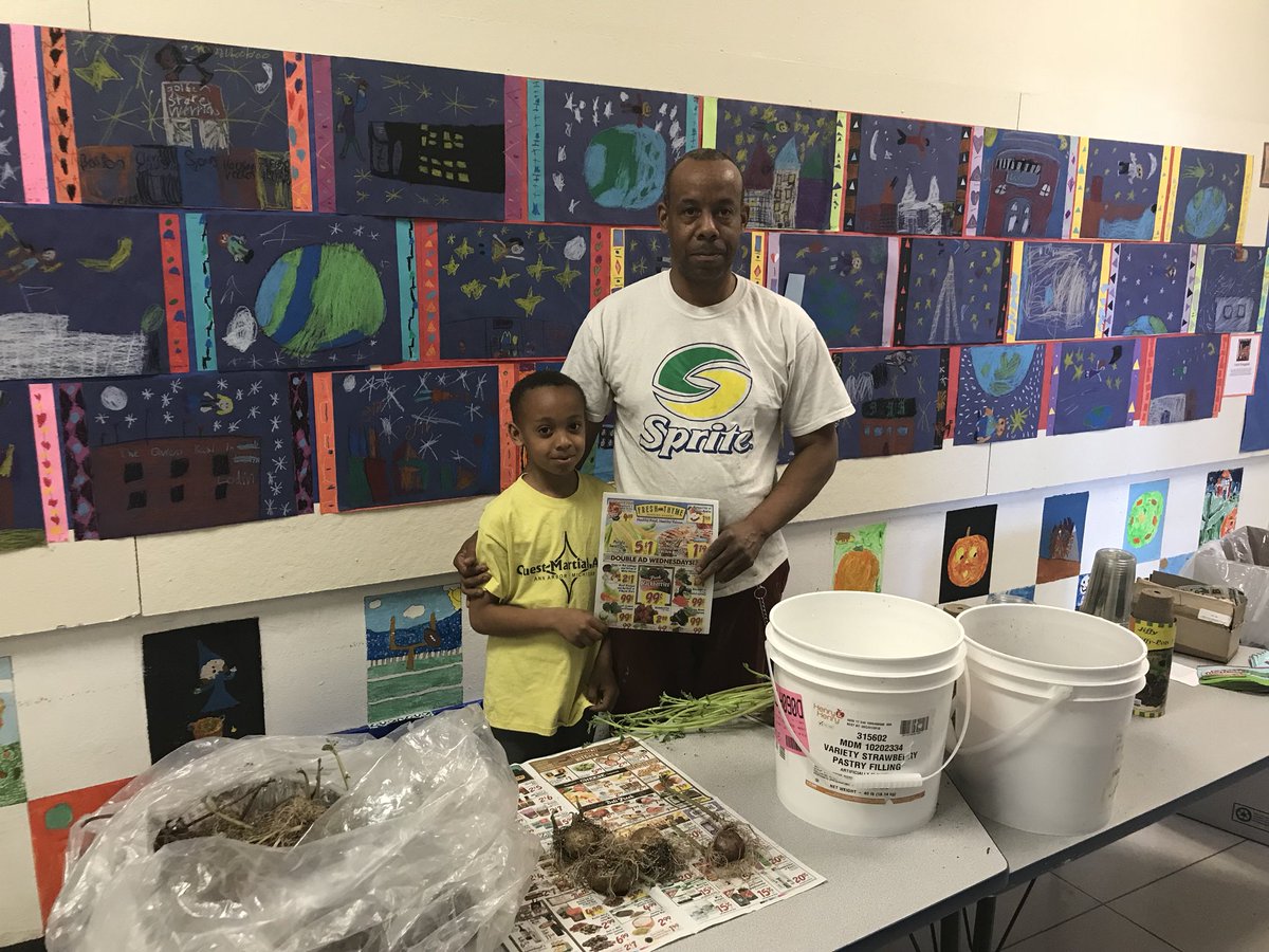 CrankshawMolly's tweet photo. Burns Park parent, TC Coward, taught us about potatoes and each student planted a seed potato to grow in their garden. #freshfood @laurawolfedu @A2schools @ChuckHatt #parentpartner https://t.co/y2CQLk3B5A