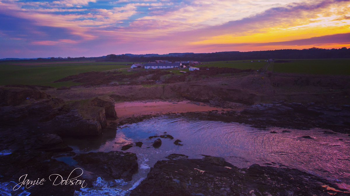 jaymeed33's tweet photo. Howic tonight flying #djimavicair #northumberland #howic https://t.co/jP1xfRKzoe