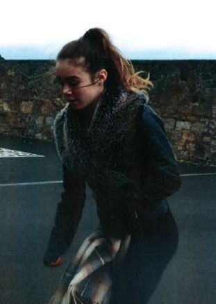 It takes 3.2 sec to RT and help find missing 14 year old Danielle Stevens who has been reported missing She was last seen in the Links St area at around 7pm Tues 17 April &amp; has links to #Glenrothes #scotland call 116 000 with any information thanks