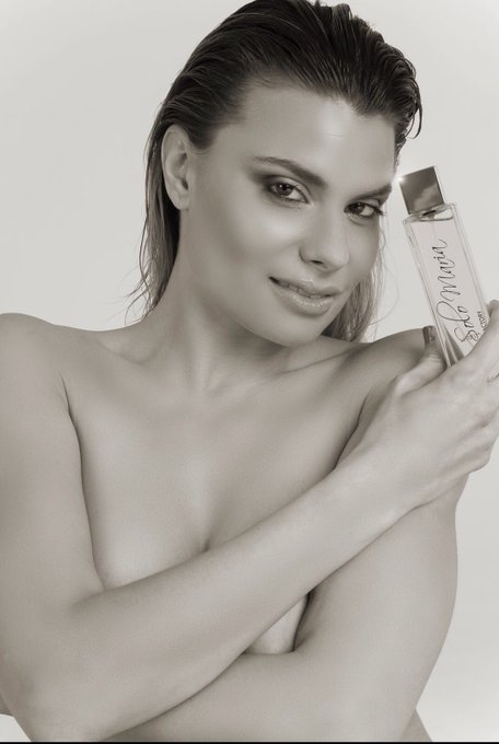 &ldquo;SOLO MAR&Iacute;A&rdquo; lo pod&eacute;is encontrar en https://t.co/hyXJq87eld 💕 https://t.co/k3pl6EWFQL<a href="/tag/semanasanta"class="tags"><span>#semanasanta</span></a><a href="/tag/felizmartes"class="tags"><span>#felizmartes</span></a>