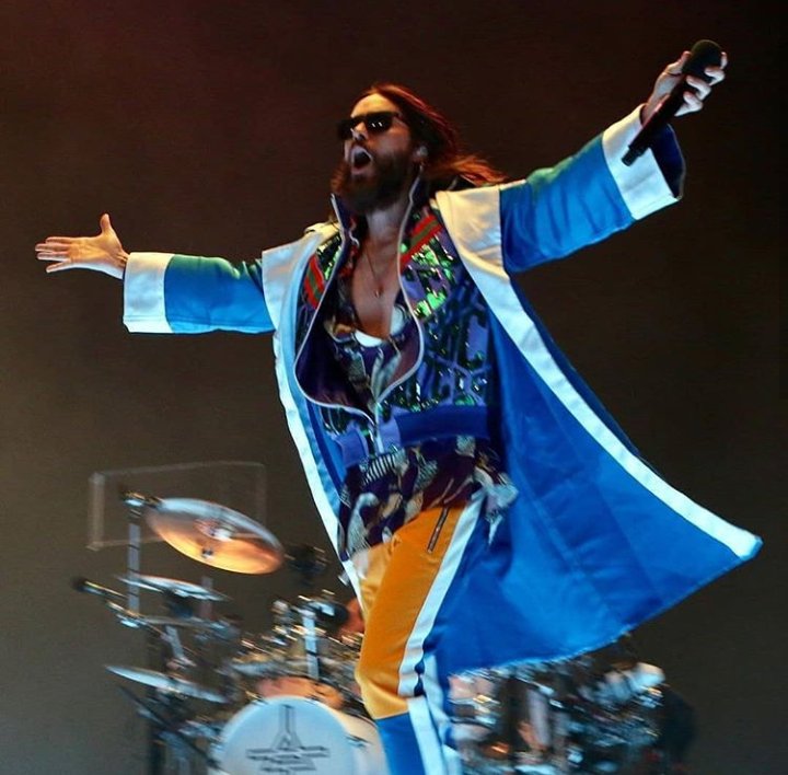 claudiadevecchi's tweet photo. @JaredLeto The Great Showman
#MonolithTour
#MarsinAustria https://t.co/6xbwKgywYx