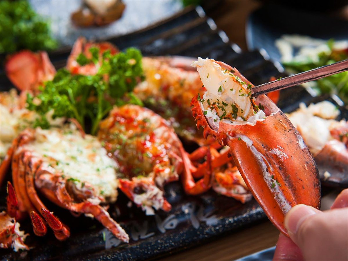 lonelyplanet's tweet photo. Food touring: behind the scenes in the world’s tastiest destinations https://t.co/mb0F0IDdjo by @Lorna_Explorer #travel https://t.co/Iuz55Qqxpx