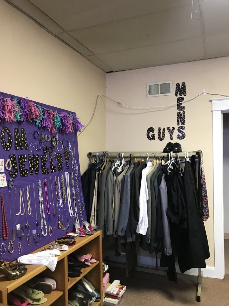 Still needing a prom dress or suit?? United Methodist church is donating dresses, shoes, jewelry, and suits, Come check it out! Call 816-882-8106 to schedule an appointment!