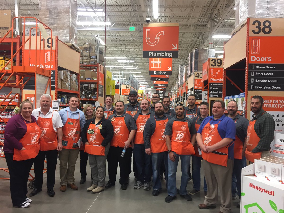 Great visit in Denver today with Kalela Scott and Courtney Jones! Congratulations to the district 214 AP team that is in the top 5 for APS productivity in the country! Thank you to MAPM James Iorio and the APS team for all you do!!!