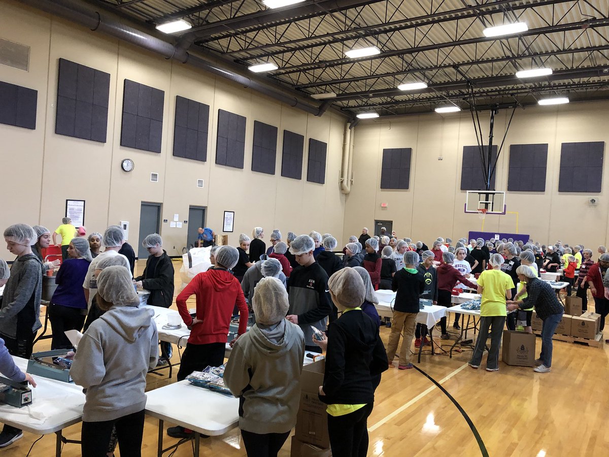 clayryoung's tweet photo. Great day to be at SMS! Made almost 30,000 meals today! #SMSWaukee https://t.co/lEBy8c2zU7