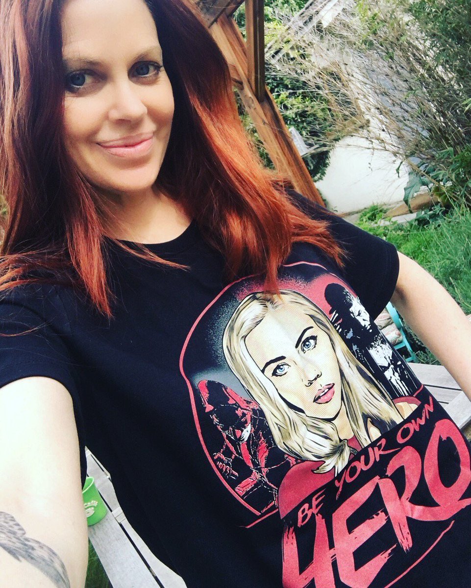 DeborahAnnWoll's tweet photo. ONLY 6 HOURS LEFT! #BEYOUROWNHERO! I designed my first ever limited edition Marvel #KarenPage CHARITY t-shirt featuring my two favorite heroes, #Daredevil &amp; #Punisher ! 100% of the profits support @fightblindness . https://t.co/bxx4SYhfbQ RT https://t.co/cO3yNxv4Vh
