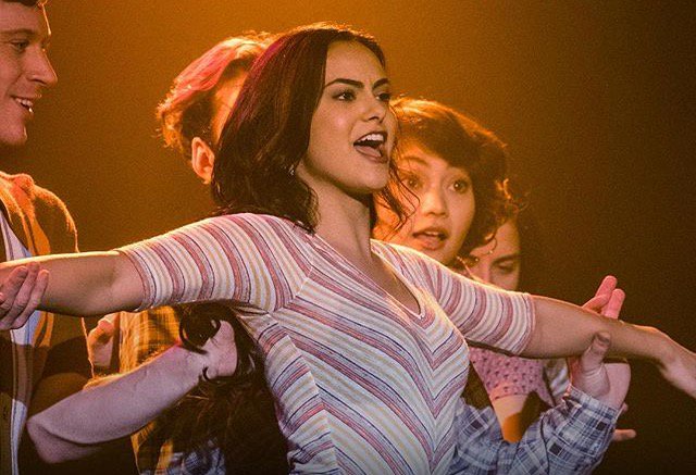 lizzie_tinf's tweet photo. q orgulho da nossa brasileiraa ❤️ #Riverdale https://t.co/HBbSVlFOw7