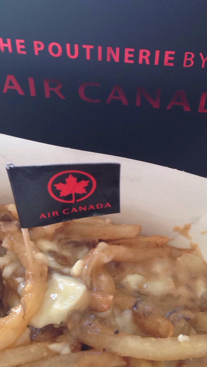 Fries, cheese, and gravy... if you haven't had poutine, you're doing it wrong. Thanks for the awesome pop-up for a great cause <a href="/AirCanada/">Air Canada</a>!!! #thecanadianway #contest #poutine4president 🍁
