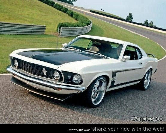 MustangEra's tweet photo. #Mustang Boss 302 https://t.co/WctpaXBquW