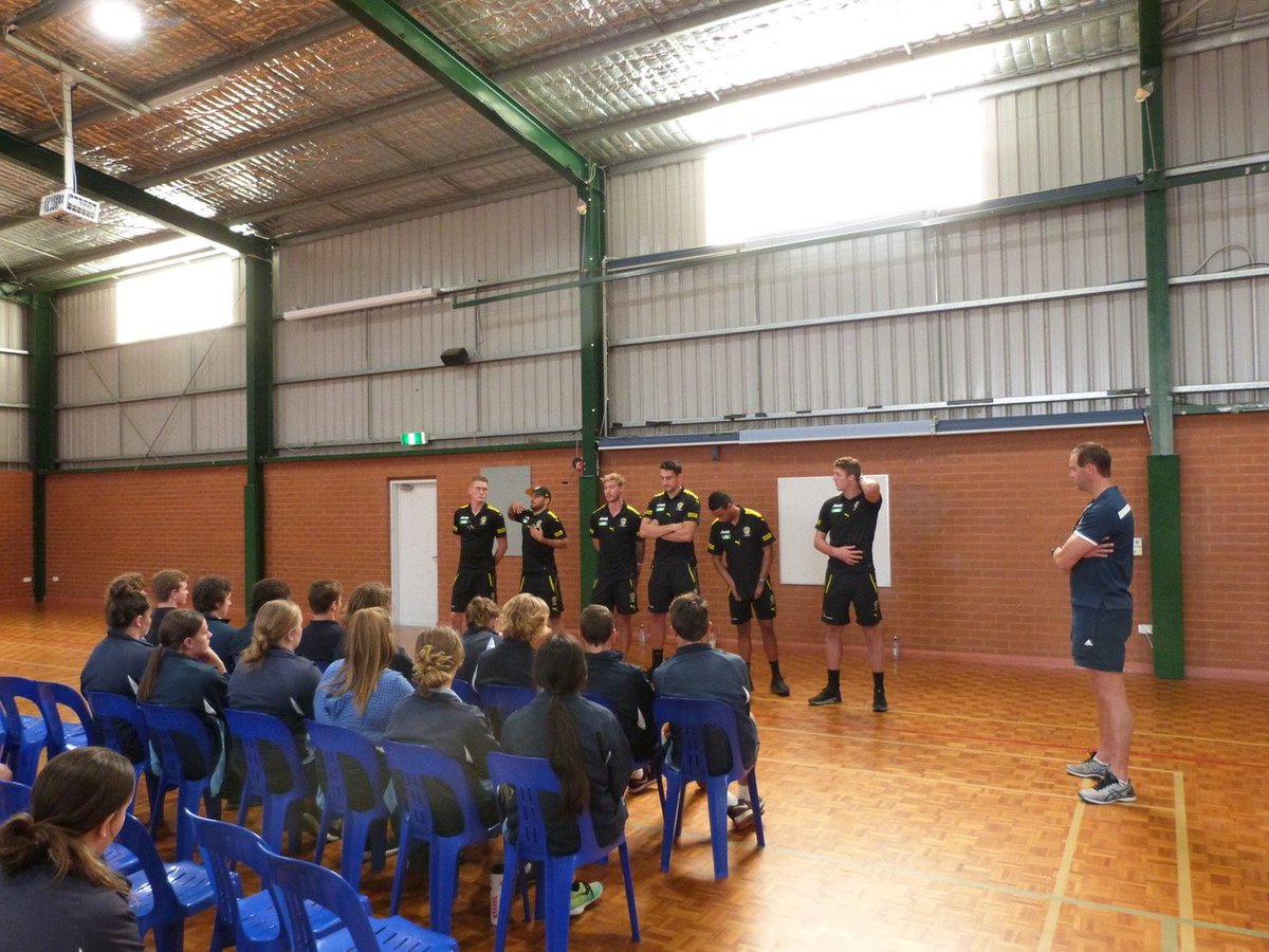 SHCYarrawonga's tweet photo. On Wednesday 18th April, Sacred Heart College had a visit from the Richmond Football Club where 6 players talked to our Yr 11 and 12 students.  Thanks to the RFC and players for visiting our school. Mr. Richard Geary Yr 11 &amp; 12 Leader. https://t.co/22nDxFvACz