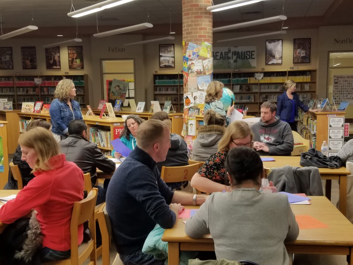 DrSpringer12301's tweet photo. We had a packed house at OUR Merriam Park tonight for Kindergarten round up!  Welcome to our newest bear cubs!  💓 #classof2031 https://t.co/9HEy0HcM75