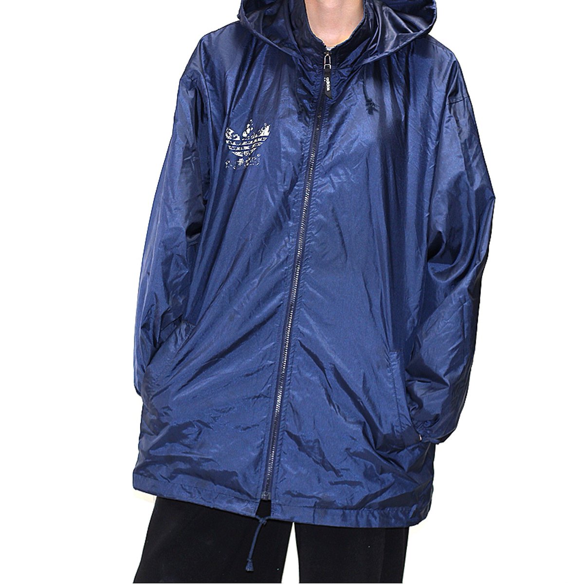 yutoristore's tweet photo. 3000人記念プレゼント企画🎁

【adidas nylon big logo parka】

当店でも大人気のadidasを1名様にプレゼントさせて頂きます😂❤️

▽応募方法

➀古着屋yutoriをフォロー！

➁このtweetをリツイート！

この２つのみ！
締め切りは4月30日まで🙆‍♂️🙆‍♀️
沢山のご参加お待ちしております🙇‍♂️ https://t.co/MN9QrfLfyB