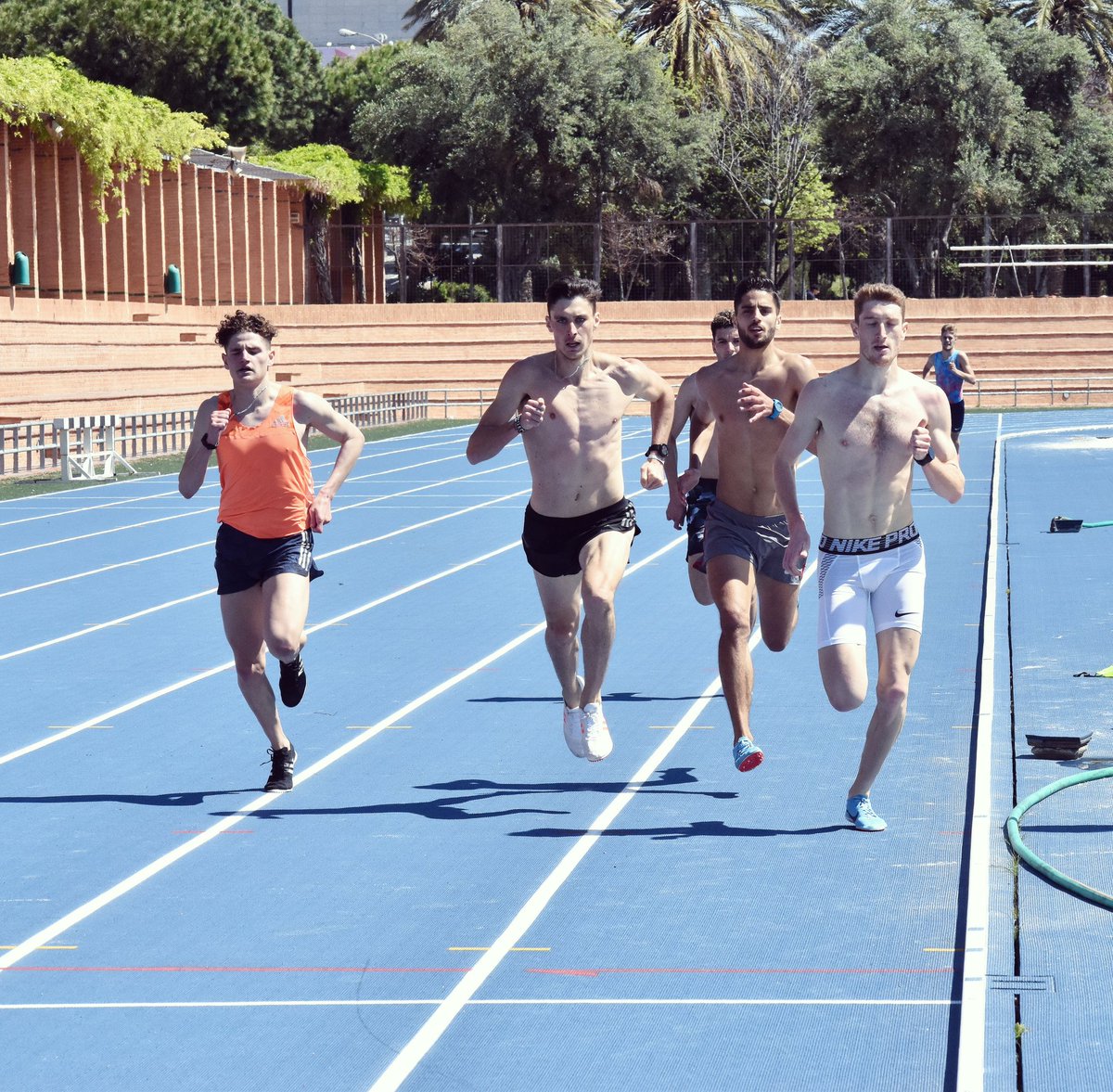 baptiste_mschlr's tweet photo. Another good track session with my squad🔥🤙
@nike @TBC_mc
#fuegoteam #valencia #megadose #track #tbc_mc #mischlerpower #nike #toofastforyou https://t.co/c4PwumyHHi