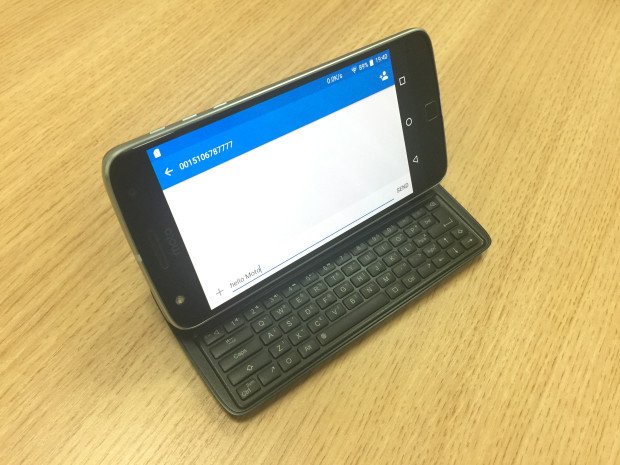 fortunzfavor's tweet image. @Moto @MotorolaUS @lenovo Step up and help @LivermoriumLtd keyboard mod over the finish line. You wanted indie motomod partners, this is your best one so far. Huge demand for the product, nearly ready, but you gotta do your part. It&apos;s the reason I bought Moto Z.