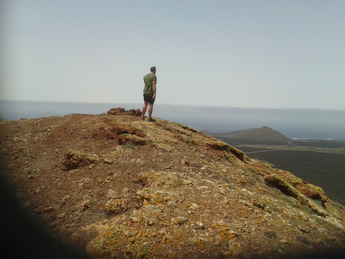 nomadic_guide tweet picture
