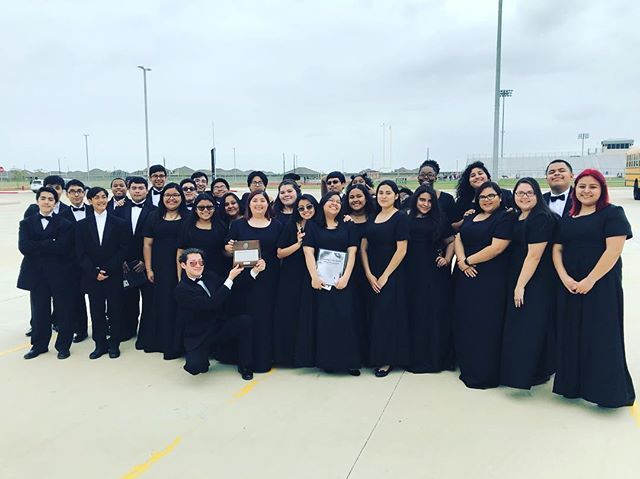 ChavezLoboBand's tweet photo. Superior Rating on stage for the Chavez Wind Ensemble! #FirstUILEver #ChavezLoboBand https://t.co/5S9b5Kiq8A https://t.co/aeiva1PP5H