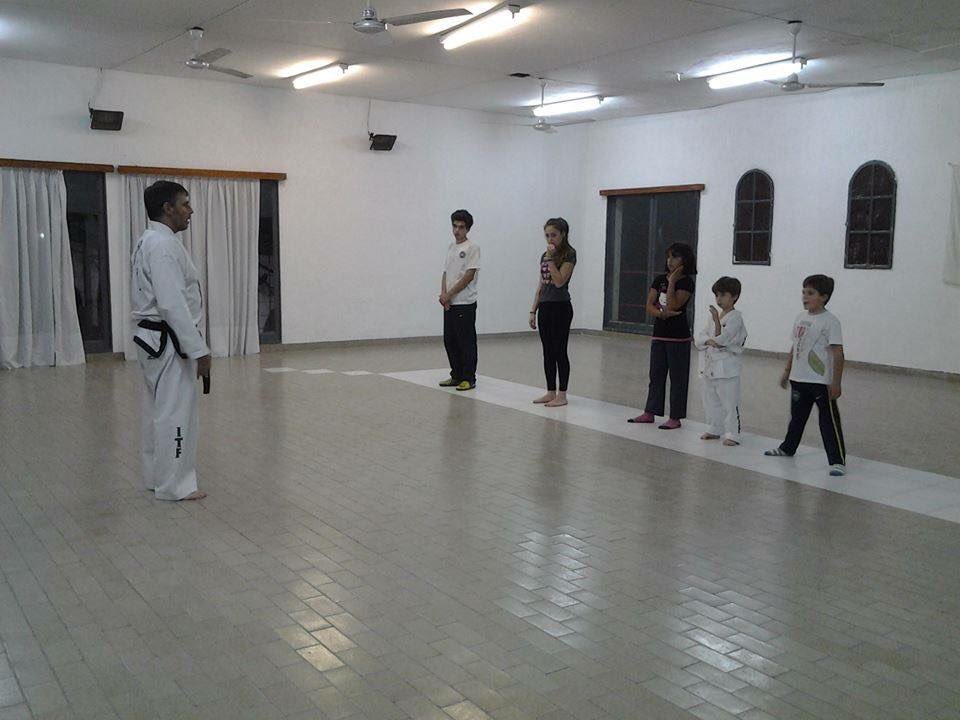 feliballero's tweet photo. Quiero compartir con ustedes lo que fue la transformación de nuestro gimnasio a lo largo de estos años y que hoy, después de mucho esfuerzo y sacrificio, está dando sus frutos, espero que les guste! 🙌💪 https://t.co/0weHBLxLlI