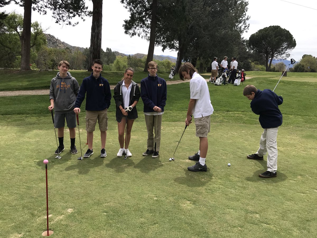 KVHSBroncs's tweet photo. KV Golf #KVHS #KVGolf https://t.co/06GN9zDpfS
